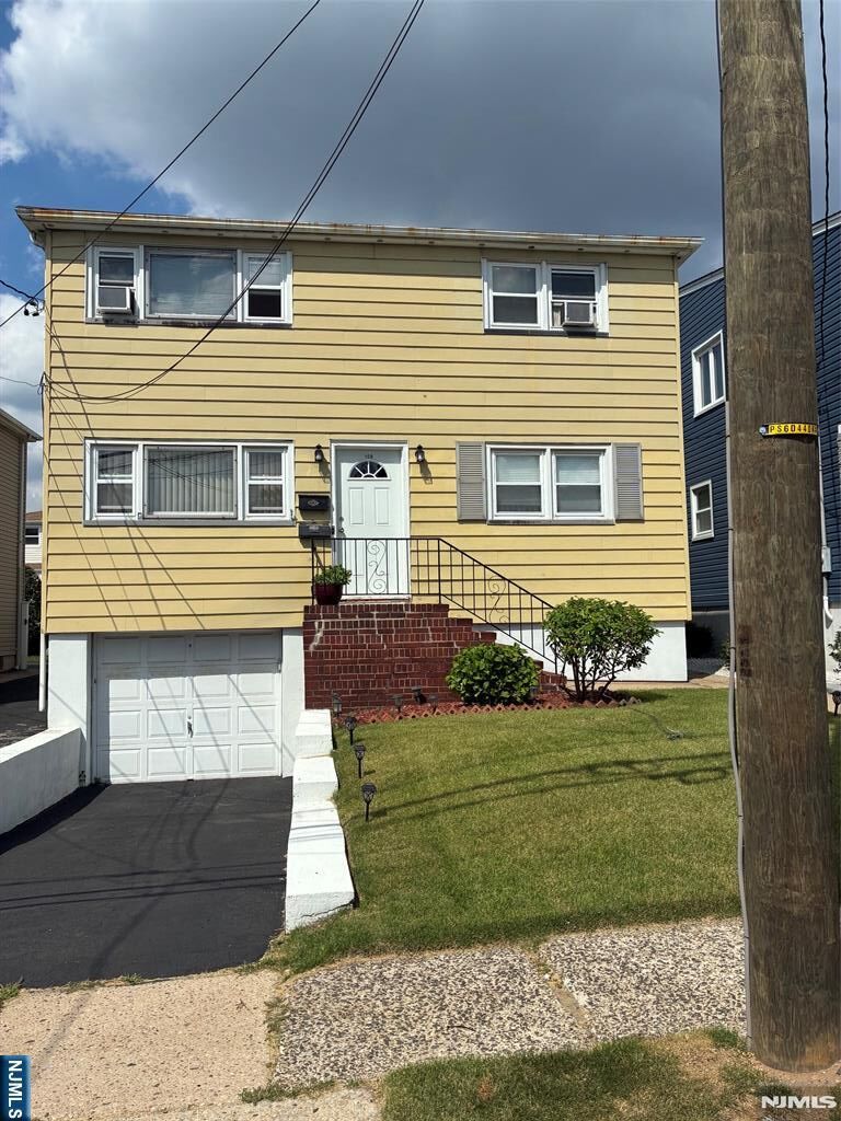 Property Photo:  158 Bergen Avenue 2  NJ 07031 