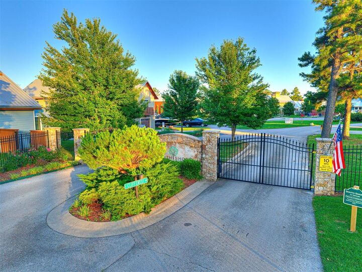 Property Photo: 37271 S Cliff Crest Drive OK 74301