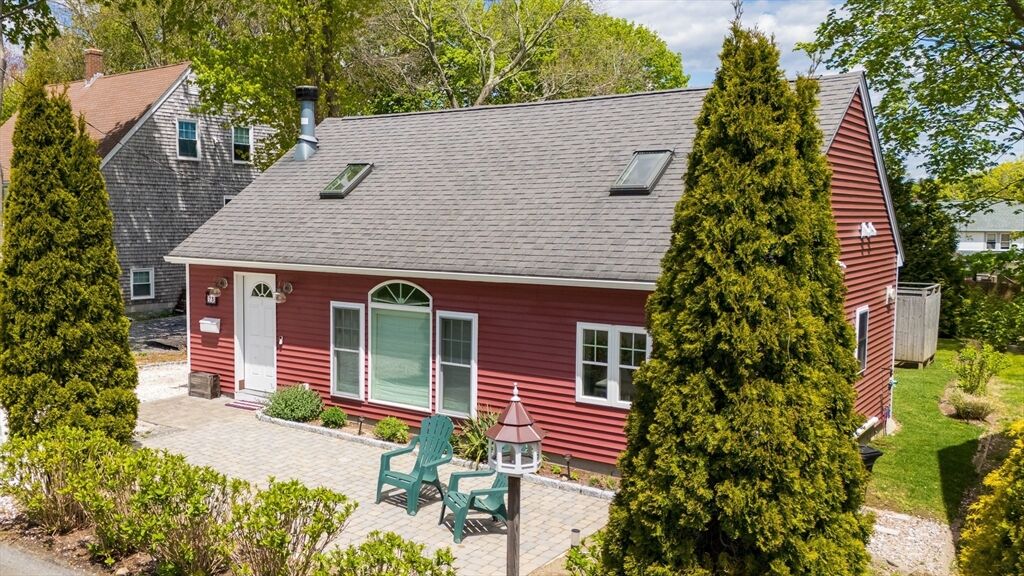 Property Photo:  73 Congdon St  RI 02882 