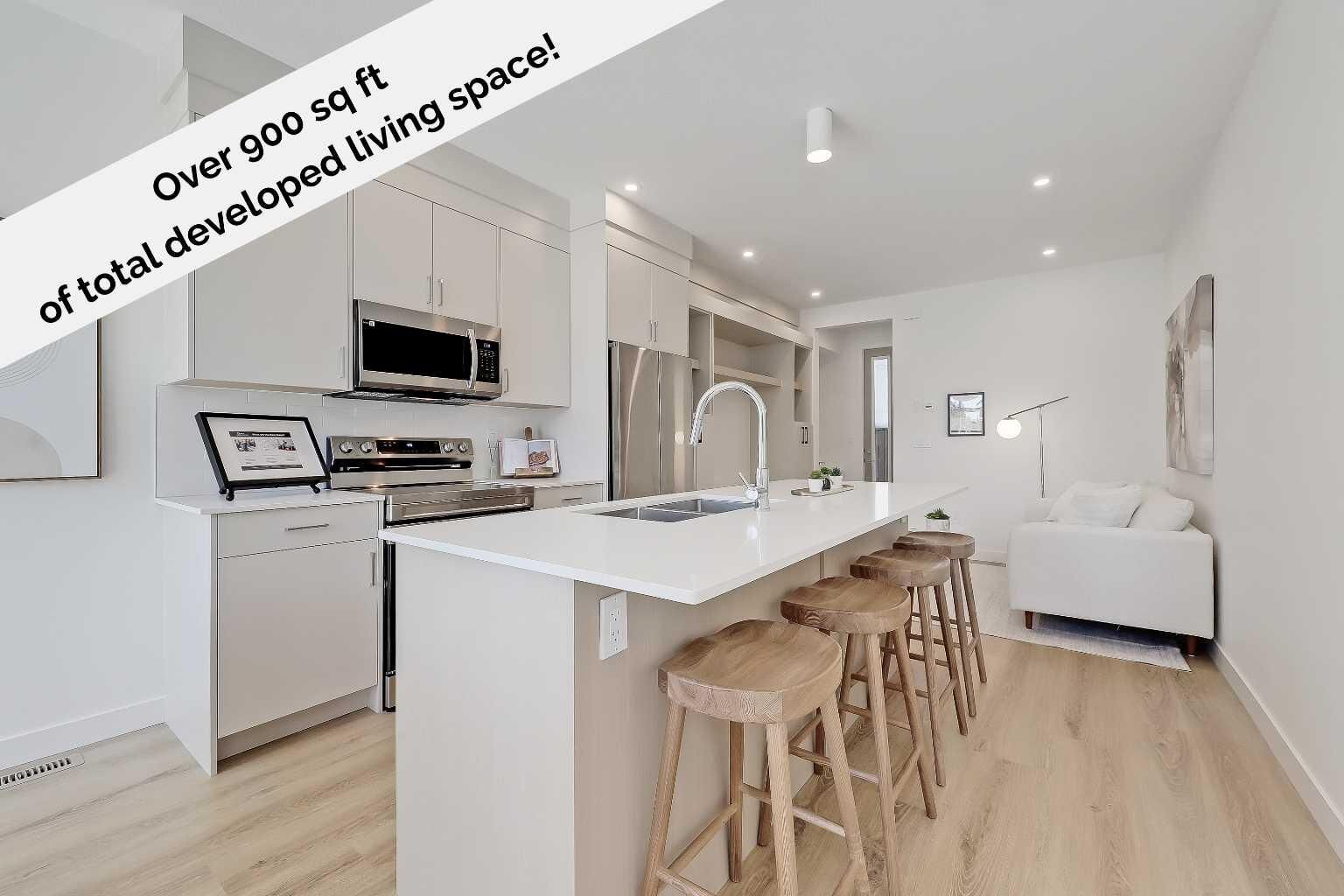 Property Photo: 828 8 Avenue NE 3 AB T2E 9E2