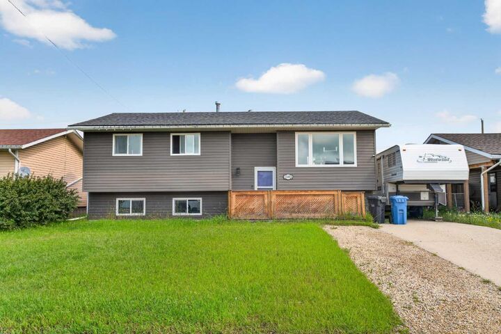 93 Ave 10004 — photo 1