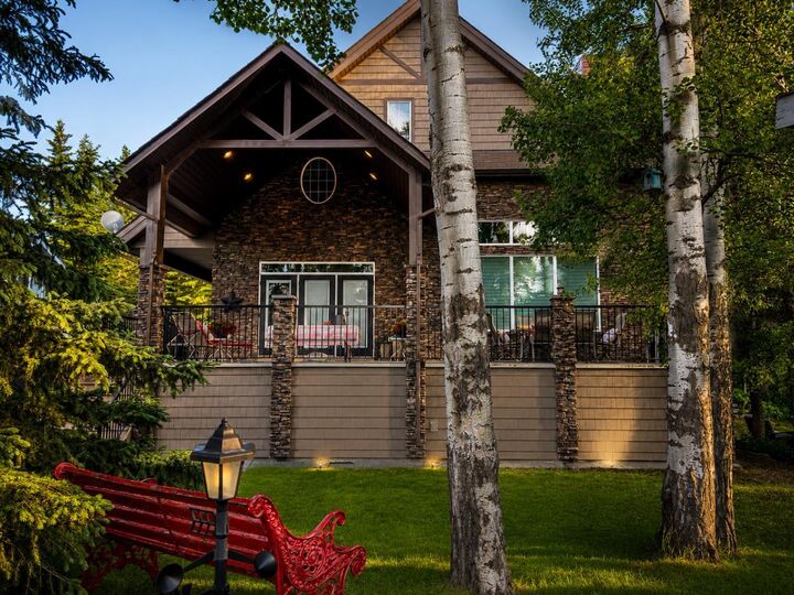 Property Photo: 210 6 Avenue AB T0J 1C0