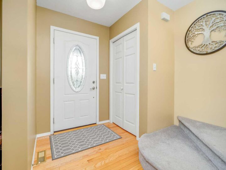 Property Photo:  966 Lawrence Street  AB T0K 1W0 