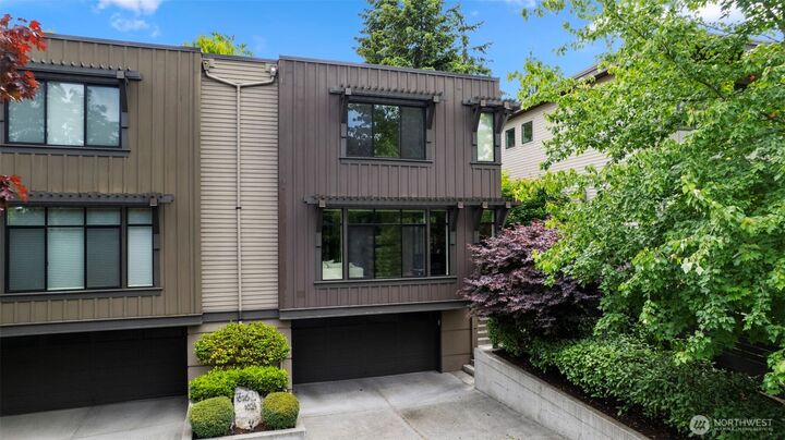 Property Photo: 1824 Market Street WA 98003