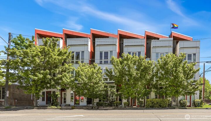 Property Photo: 6704 15th Avenue NW WA 98117