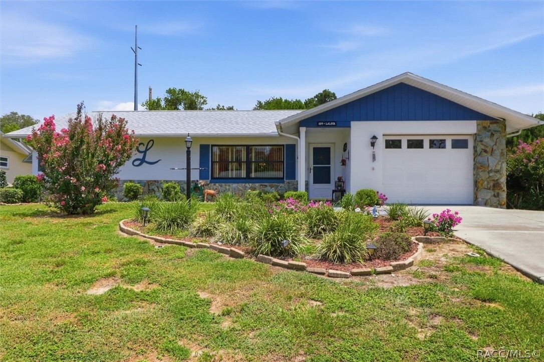 Property Photo:  109 W Sugarberry Lane  FL 34465 