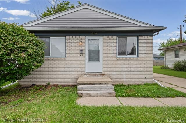 Property Photo: 19861 Vermander Avenue MI 48035