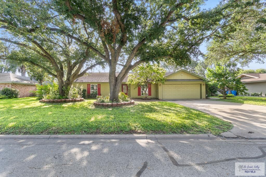 Property Photo:  600 E Palm Valley Dr.  TX 78552 