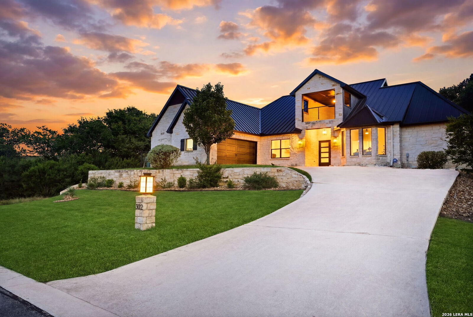 Property Photo: 302 Left Ln TX 78657