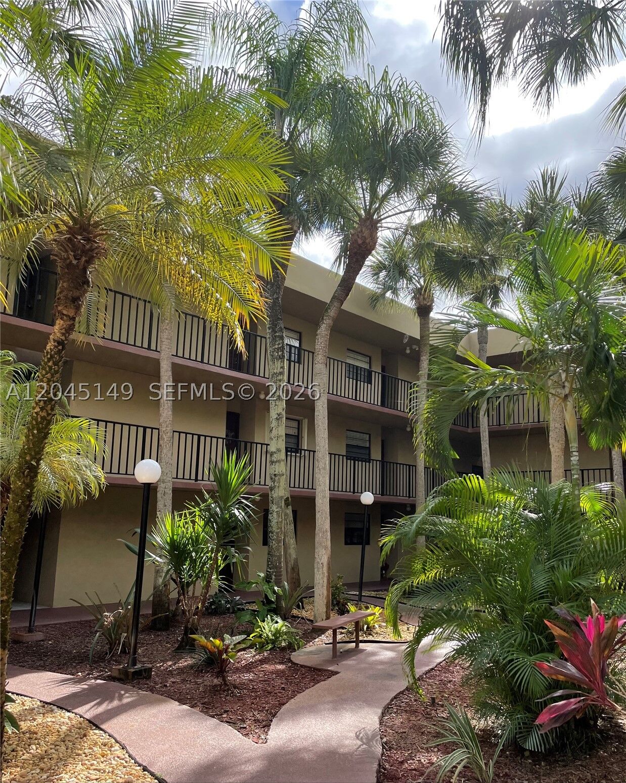 Property Photo: 10835 SW 112th Ave 212 FL 33176