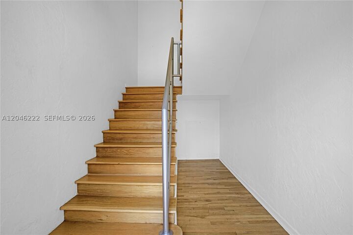 Property Photo:  1600 Michigan Ave 6  FL 33139 