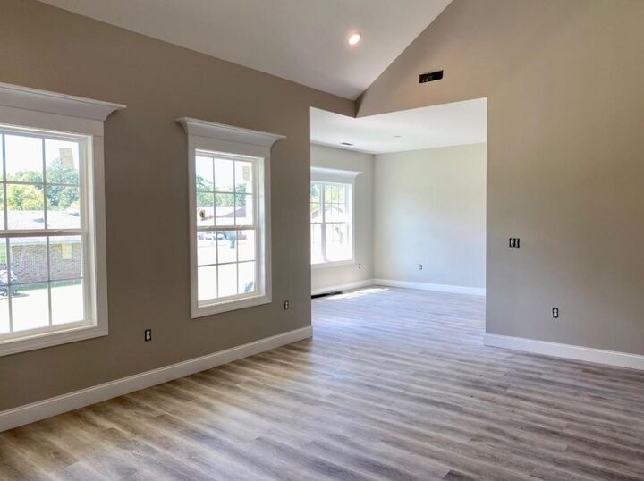 Property Photo:  805 Michigan Ave  AL 35661 