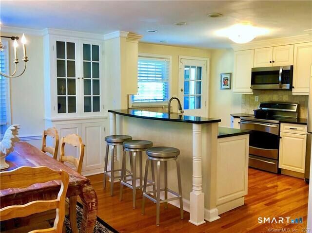 Property Photo: 4 Paxton Road CT 06107