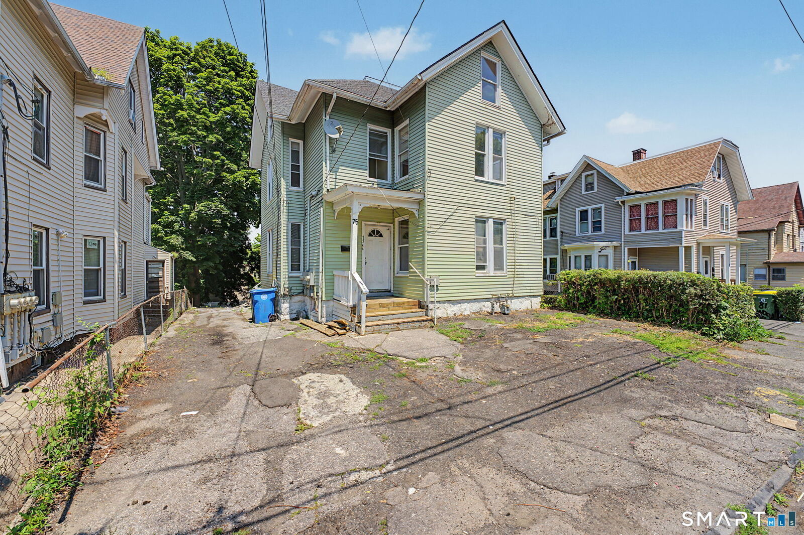 Property Photo:  75 Wood Street  CT 06704 