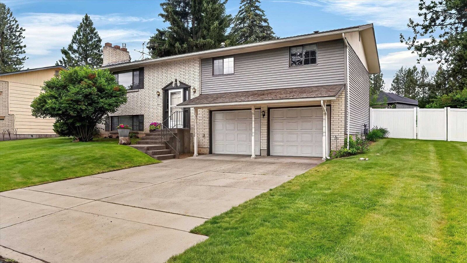 Property Photo:  8021 N Pamela St  WA 99208 