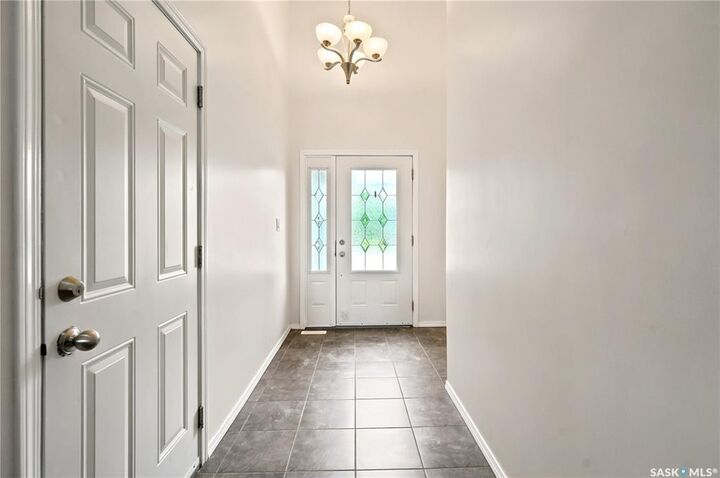 Property Photo:  1214 Willowgrove Court  SK S7W 0A8 