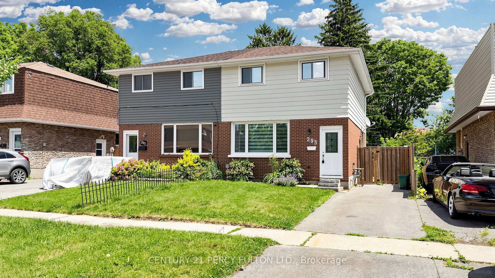 Property Photo: 293 Kinmount Crescent ON L1J 3T8