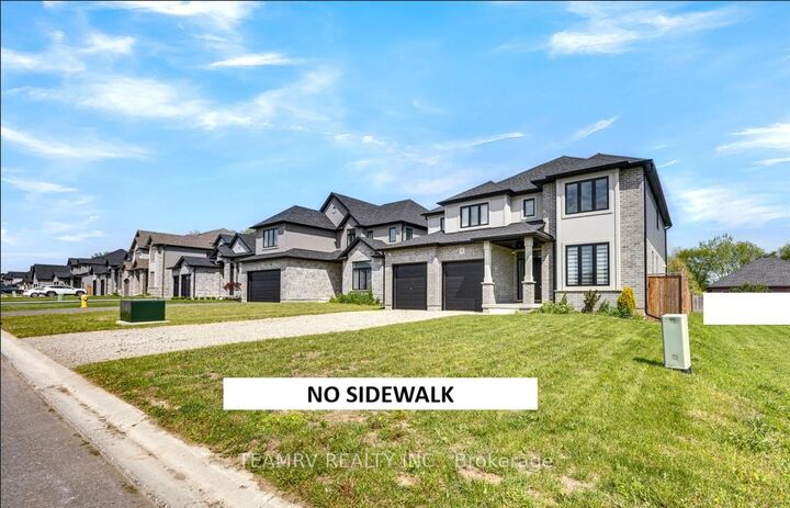 Property Photo: 8 Sycamore Drive ON N4G 5S3