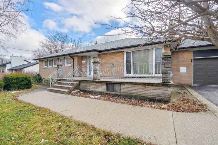 51 Hillside Avenue — photo 1