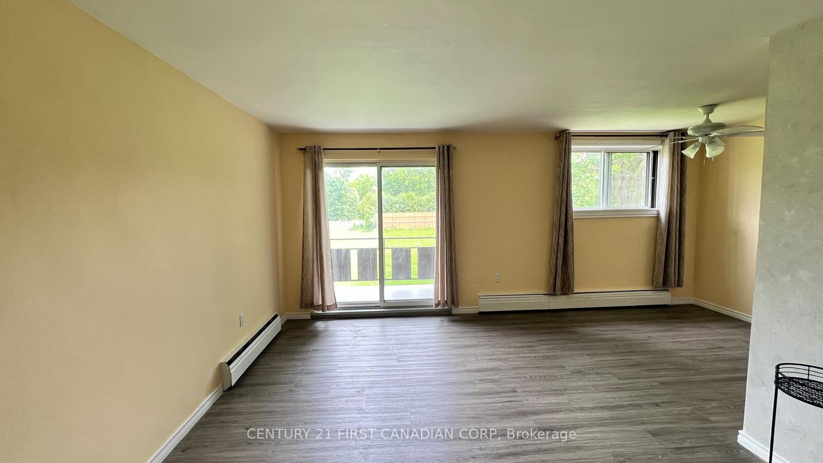 Property Photo: 1830 Dumont Street 207 ON N5W 2S1