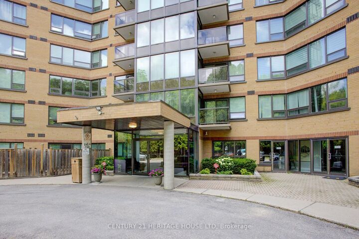 Photo de la propriété:  237 King Street W 305  ON N3H 5L2 