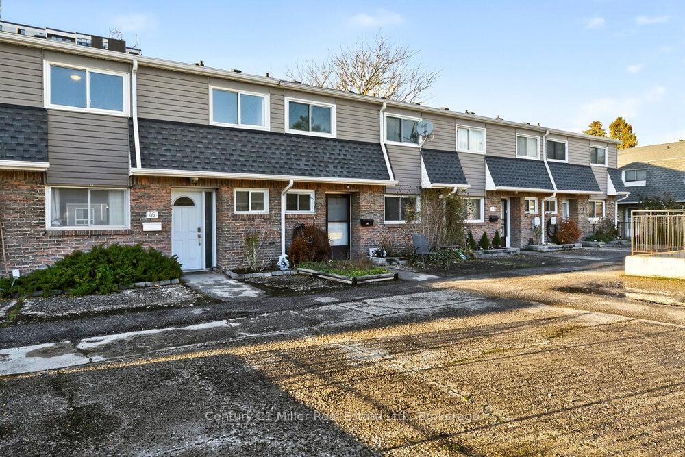 Property Photo:  2050 Upper Middle Road 69  ON L7P 3R9 