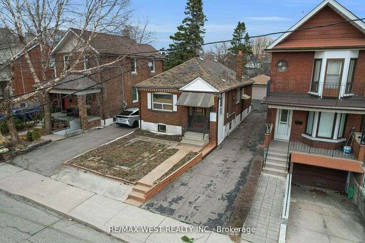 Property Photo: 661 Beresford Avenue ON M6S 3C4