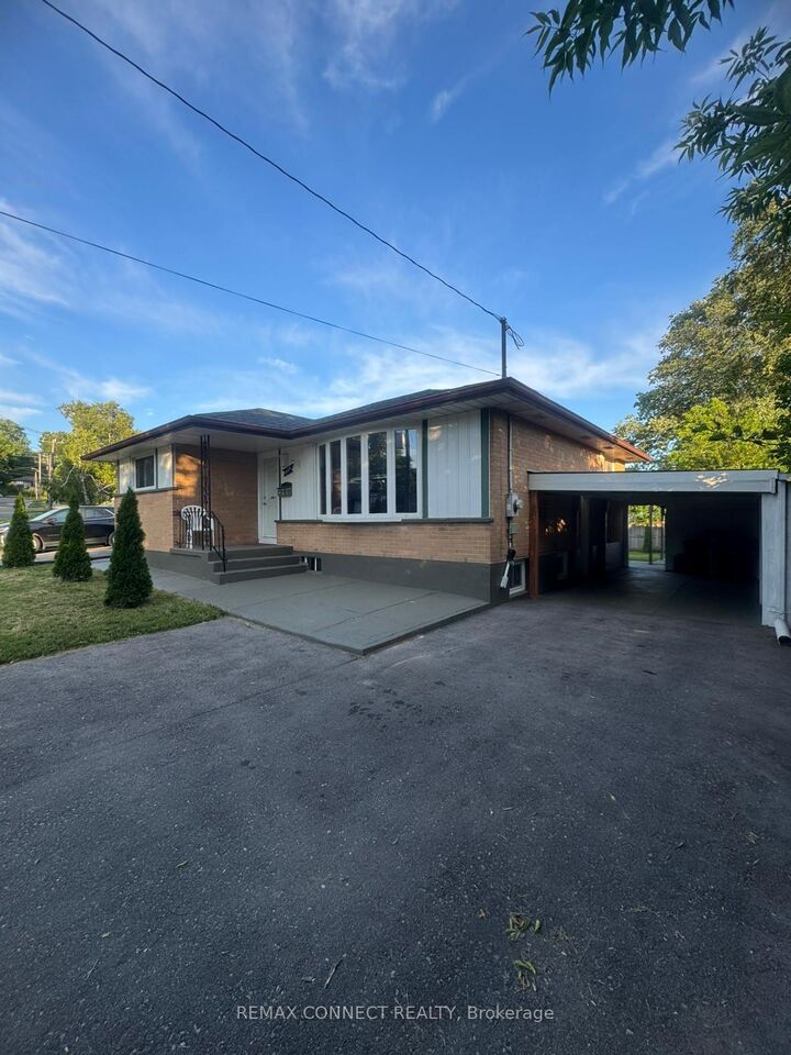 Property Photo: 1039 Willowdale Avenue ON L1H 1W7