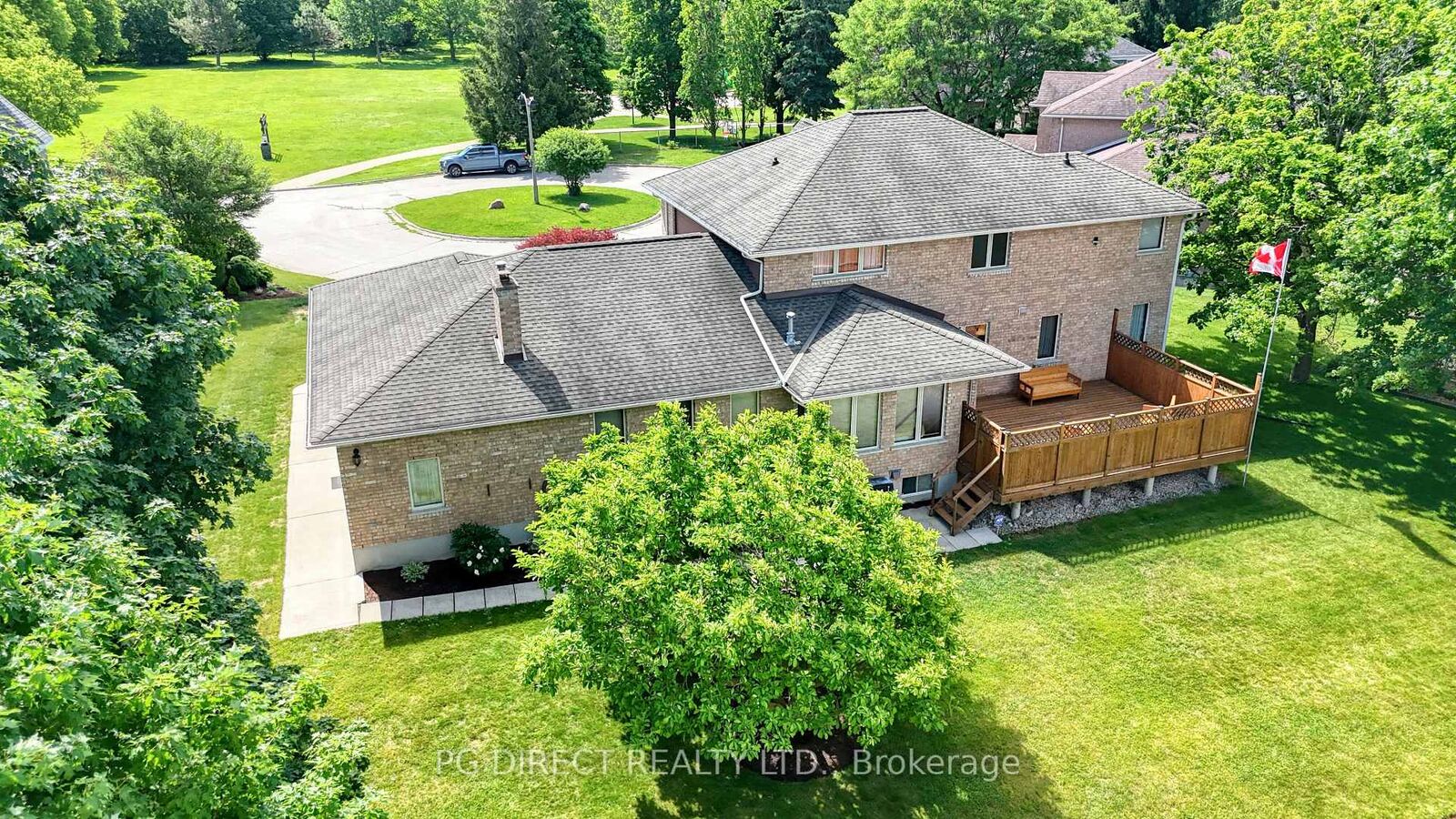Property Photo: 7 Old Stone Court ON N1G 2M5