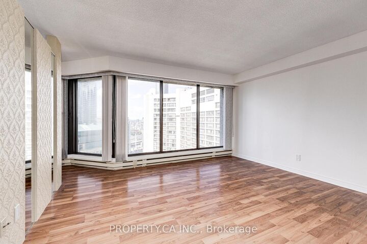 Photo de la propriété:  65 Harbour Square 3209  ON M5J 2L4 
