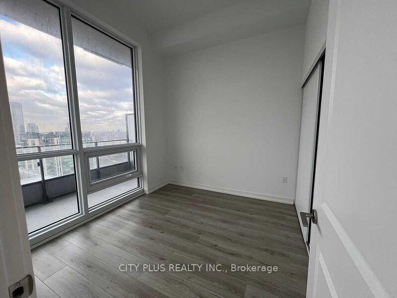 Property Photo:  395 Bloor Street E 2804  ON M4W 0B4 