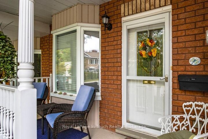Property Photo:  839 Sarah Boulevard  ON L4R 5M1 