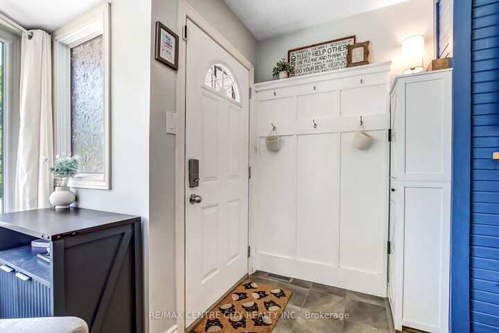 Property Photo:  263 Frances Street A  ON N5L 1A8 