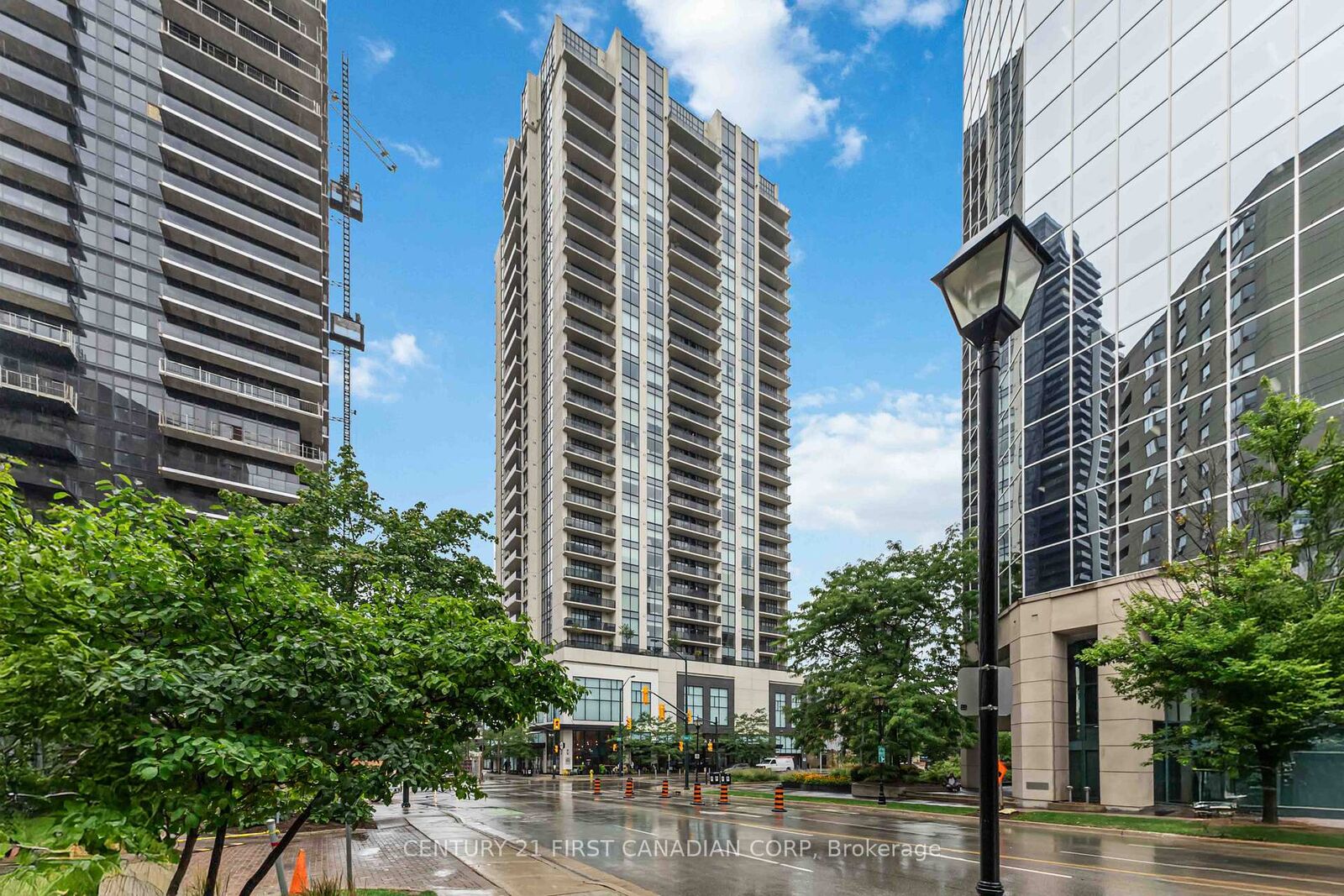 Property Photo: 505 Talbot Street 809 ON N6A 2S6
