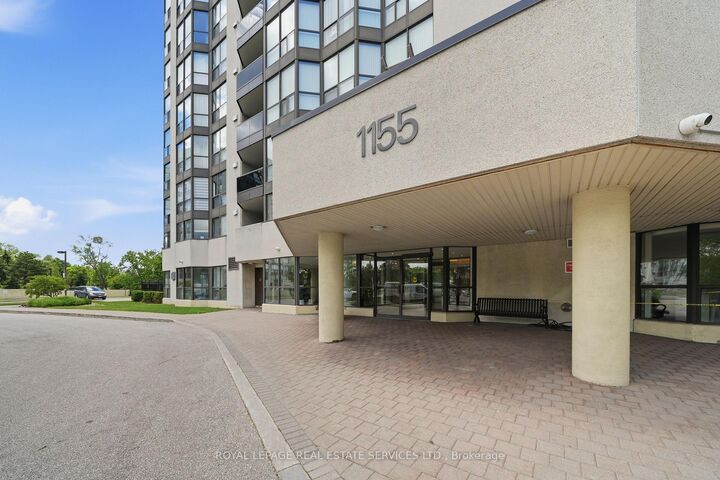Property Photo: 1155 Bough Beeches Boulevard 405 ON L4W 4N2