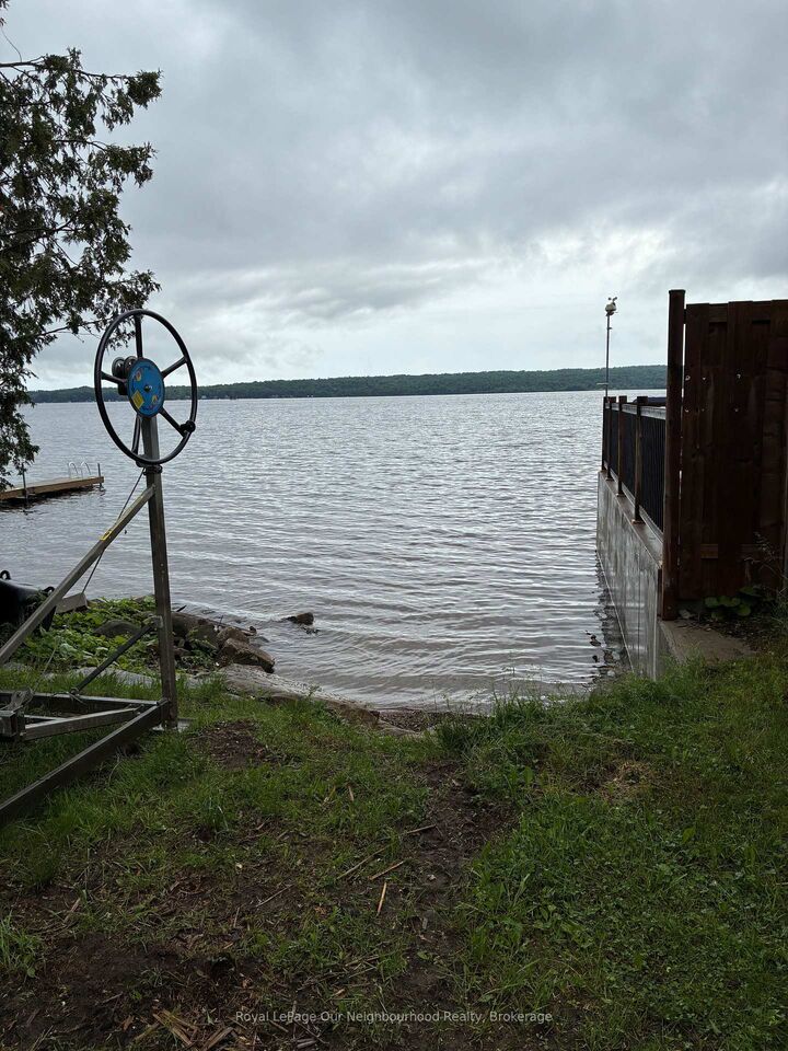 Property Photo: 72 Lakeshore Road ON K0K 2M0