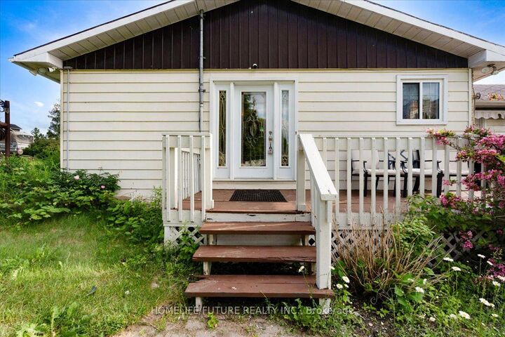 Property Photo: 442 Hall Shore Drive ON K0G 1M0