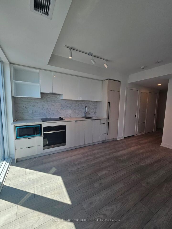 Property Photo:  252 Church Street 3006  ON M5B 0E6 