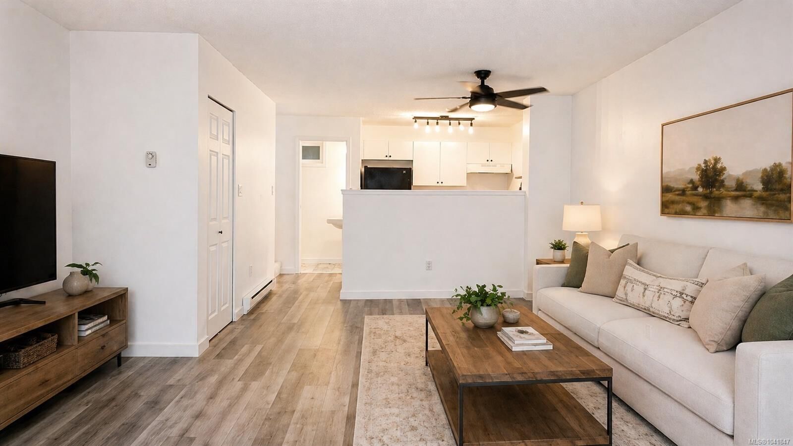 Property Photo: 824 Island Hwy S #112 BC V9W 1A8