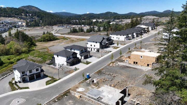 Property Photo: 750 Madrona Ridge BC V9B 6C6