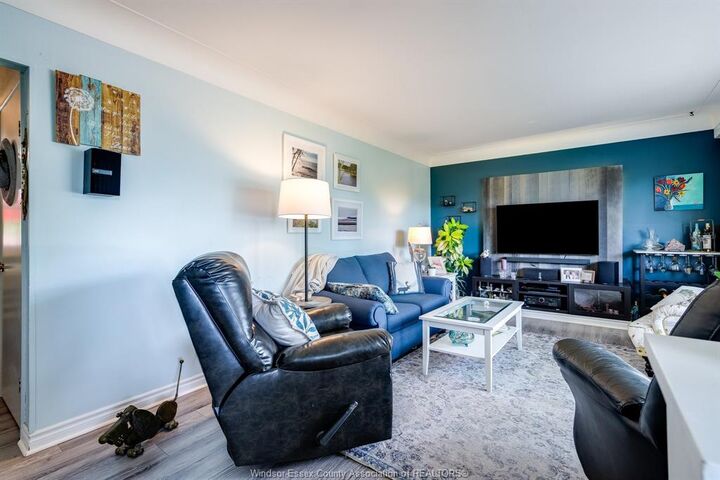 Property Photo: 27 Mersea Rd 12 ON N8H 3V4