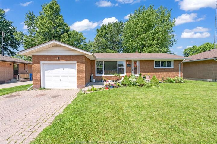71 Danforth Avenue — photo 1