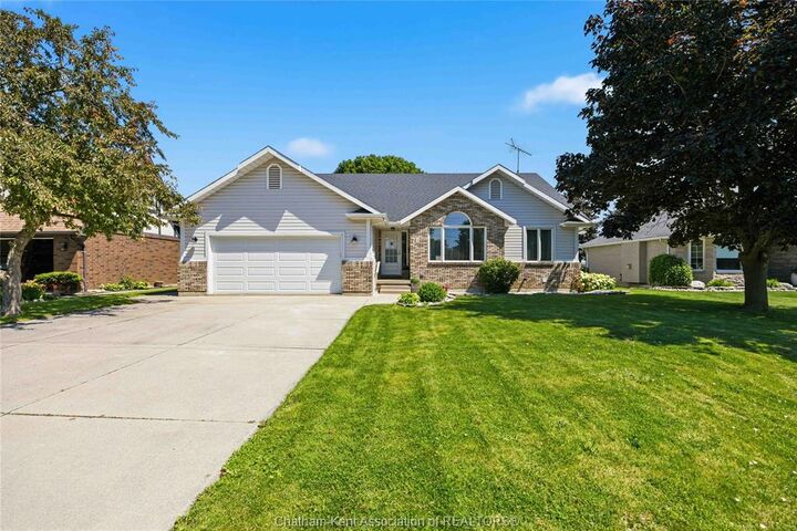 76 McKee Road — photo 1