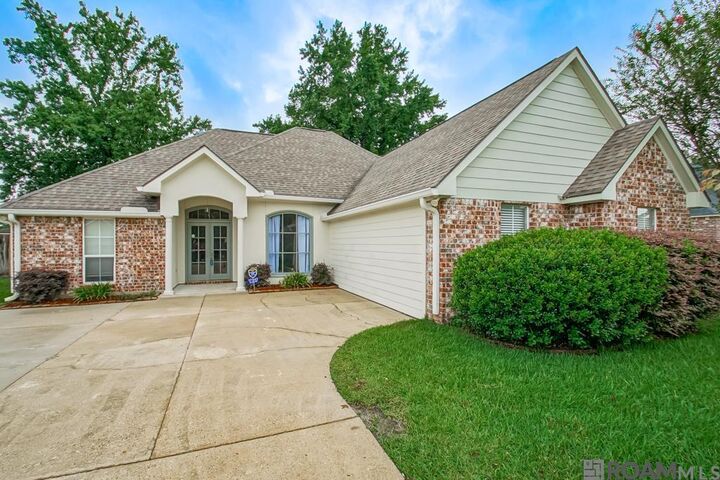 Property Photo: 17343 Les Chenier St LA 70769