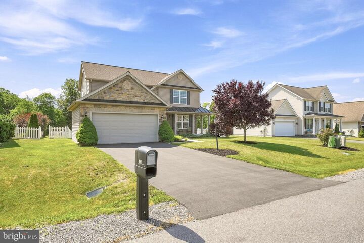 Property Photo: 224 Shannon Court WV 25428