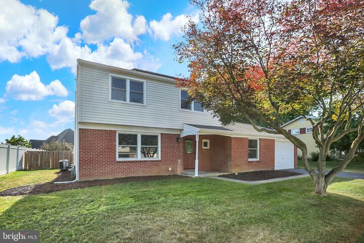 Property Photo:  201 Linda Drive  PA 17055 