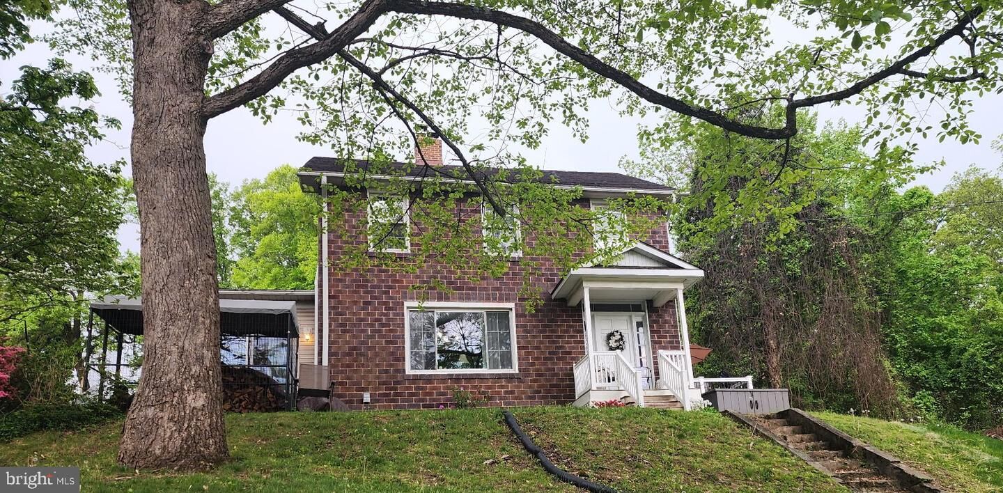 Property Photo: 5730 Elkridge Heights Road MD 21075