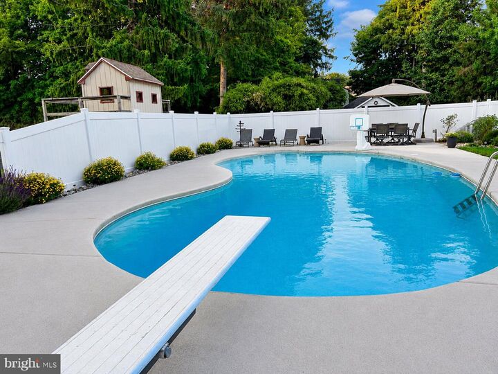 Property Photo: 336 E Central Avenue NJ 08057