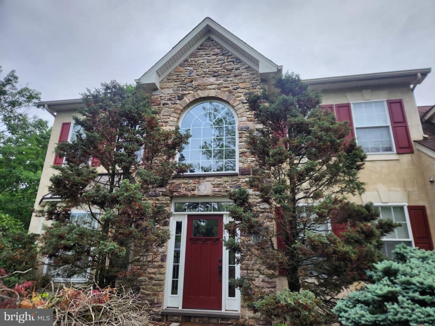 Property Photo:  13 Leapson Lane  PA 18901 