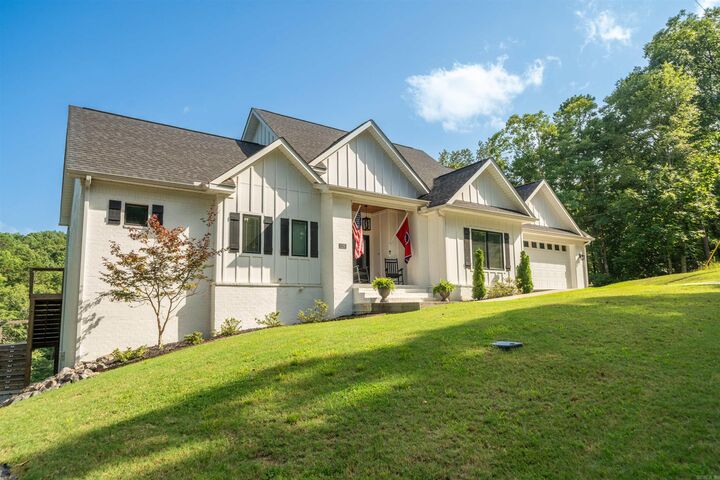 Property Photo: 126 Morningside Dr AR 71913